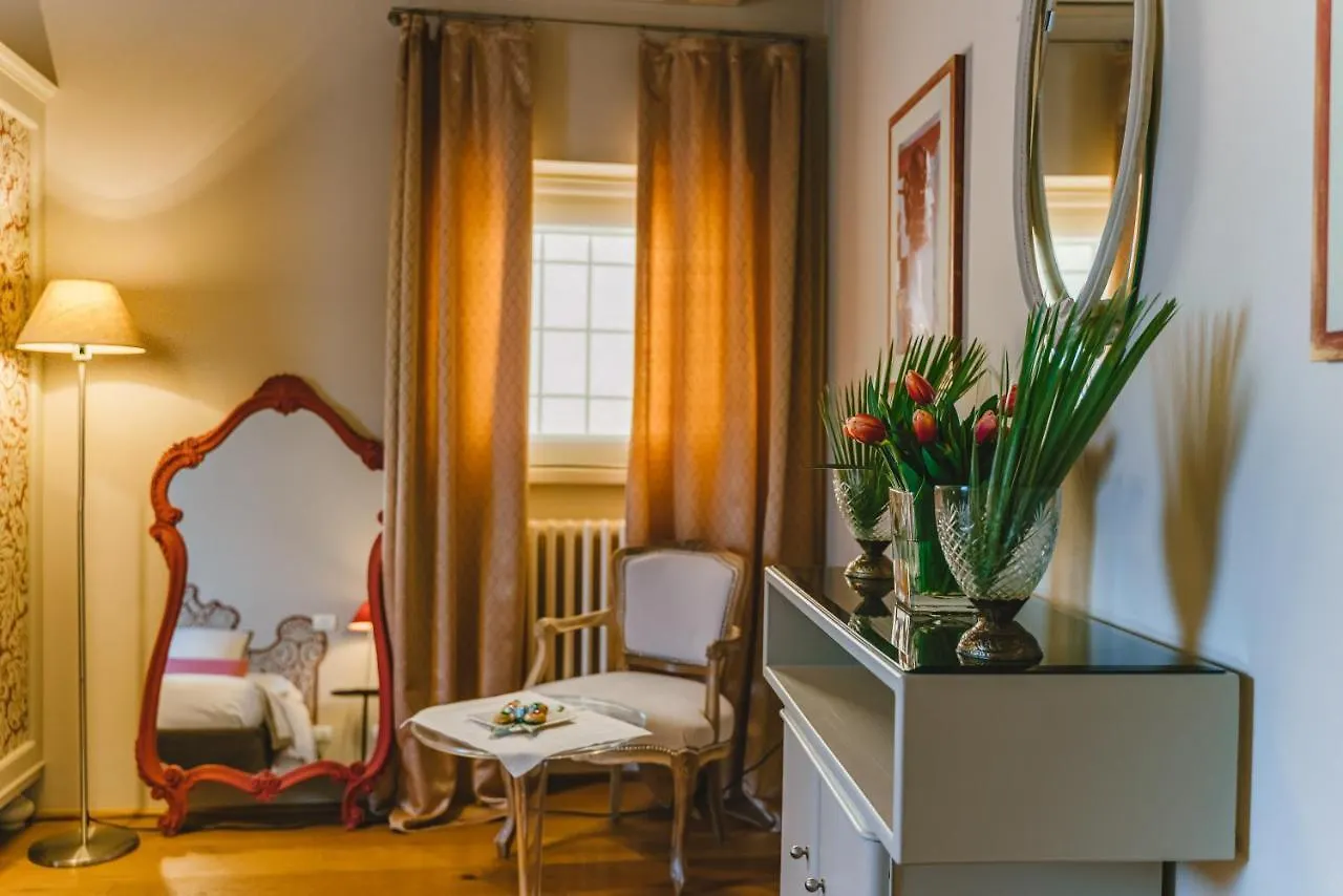 Bed and Breakfast Duchess Boutique de Charme à Florence Couette-café